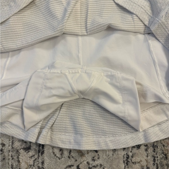 Lululemon Swiftly tech high rise Skirt Size 6 - Picture 8 of 11